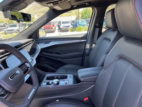 New 2025 Jeep Wagoneer S Launch Edition image 15