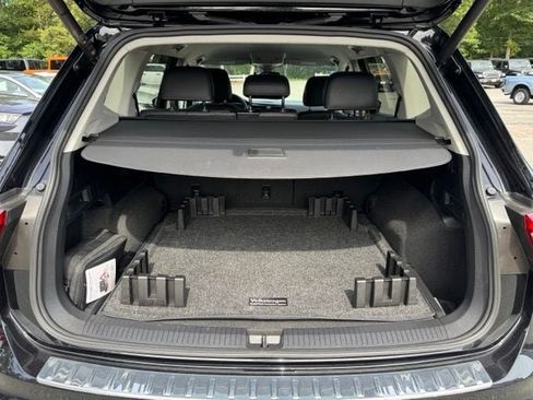 Certified 2024 Volkswagen Tiguan Wolfsburg Edition AWD/4WD image 19