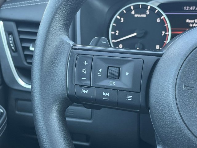 Used 2022 Nissan Rogue S FWD image 26