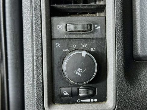 Used 2017 RAM 1500 Express w/ Black Ram 1500 Express Group AWD/4WD image 13