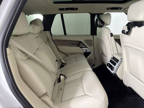 New 2026 Land Rover Range Rover SE image 28