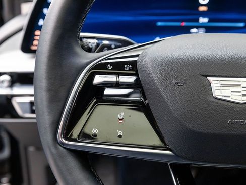 Used 2024 Cadillac Lyriq Luxury image 25