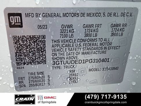 Used 2023 GMC Sierra 1500 SLT w/ SLT Premium Plus Package AWD/4WD image 32
