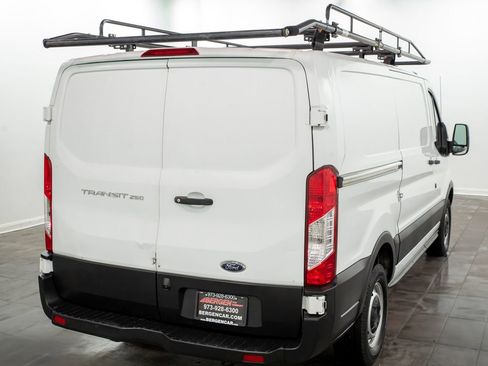 Used 2019 Ford Transit 250 Base image 18