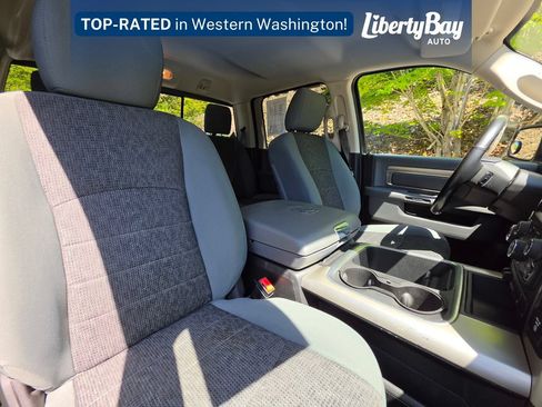 Used 2020 RAM 1500 Classic SLT w/ Luxury Group AWD/4WD image 18