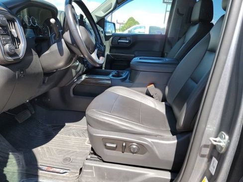 Used 2021 Chevrolet Silverado 1500 LT Trail Boss w/ Convenience Package II AWD/4WD image 12