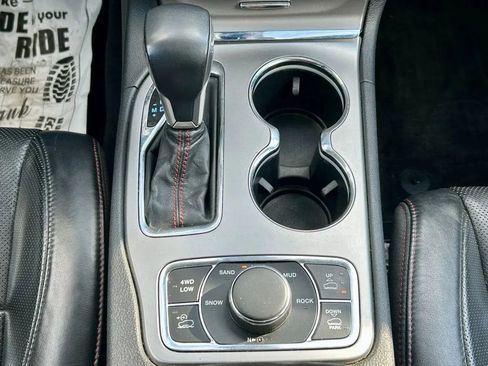 Used 2018 Jeep Grand Cherokee Trailhawk w/ Trailhawk Luxury Group image 24