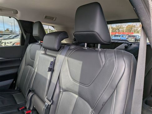 Used 2022 INFINITI QX60 Sensory w/ Cargo Package image 31