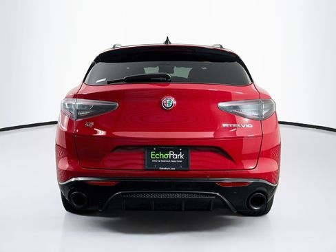 Used 2024 Alfa Romeo Stelvio Veloce AWD/4WD image 7