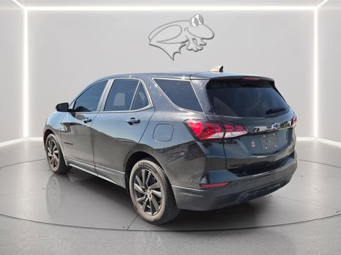 Used 2023 Chevrolet Equinox LS w/ LS Convenience Package FWD image 3