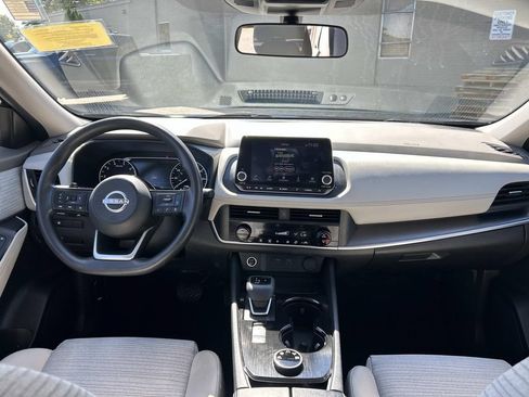 Certified 2023 Nissan Rogue SV AWD/4WD image 18