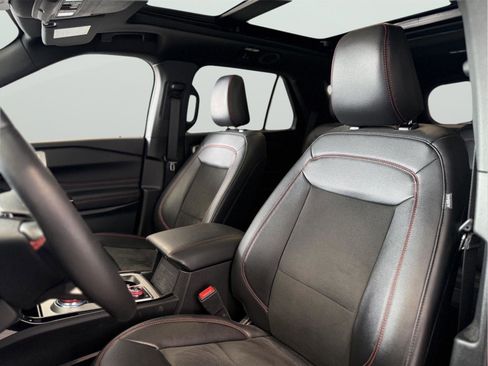 Used 2023 Ford Explorer ST-Line w/ Class IV Trailer Tow Package image 9