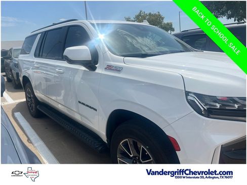 Used 2023 Chevrolet Suburban Z71 AWD/4WD image 3