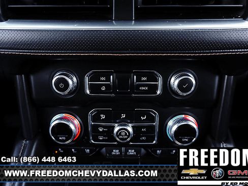 Used 2024 GMC Yukon XL AT4 image 19