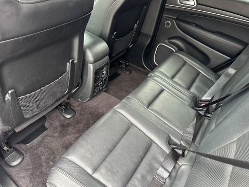 Used 2018 Jeep Grand Cherokee Summit w/ Platinum Series Group AWD/4WD image 29