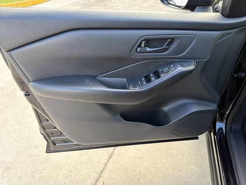 Certified 2024 Nissan Rogue S FWD image 14