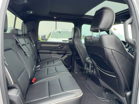 Used 2025 RAM 1500 Limited AWD/4WD image 10