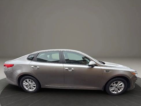 Used 2018 Kia Optima LX w/ Convenience Package FWD image 4