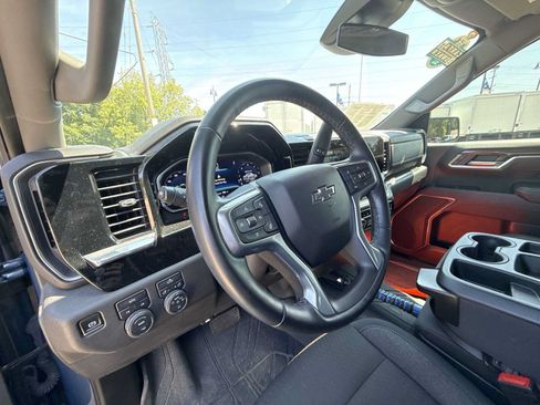 Certified 2024 Chevrolet Silverado 1500 RST w/ Protection Package AWD/4WD image 10