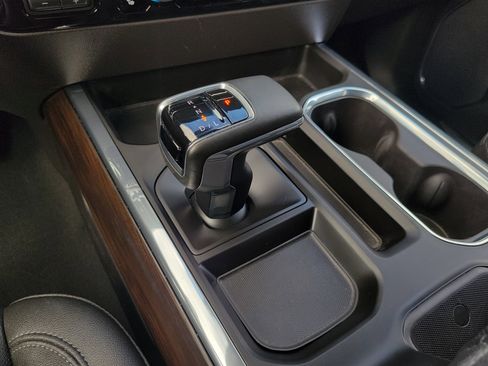 Used 2024 GMC Sierra 1500 SLT w/ SLT Premium Plus Package image 20