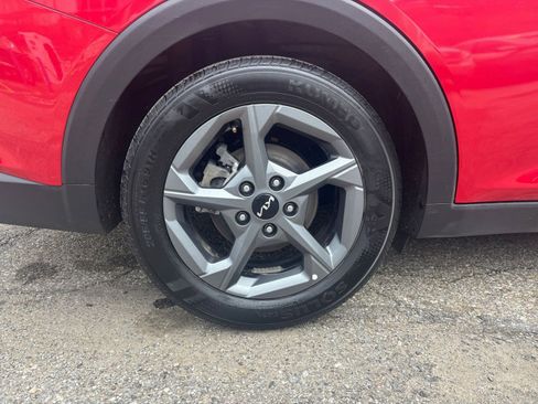 Used 2025 Kia K4 LXS image 30