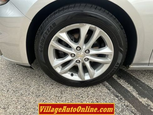 Used 2016 Chevrolet Malibu LT FWD image 8
