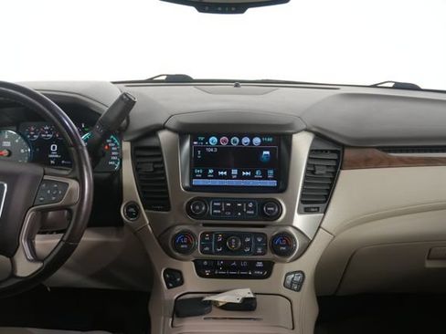 Used 2019 GMC Yukon XL Denali w/ Open Road Package AWD/4WD image 25