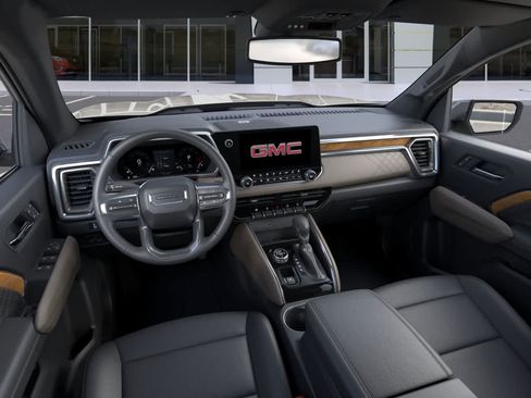New 2026 GMC Canyon Denali AWD/4WD image 15