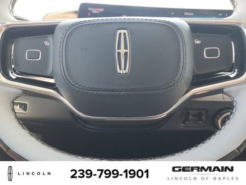 New 2026 Lincoln Navigator L Black Label AWD/4WD image 23