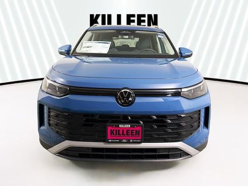 New 2026 Volkswagen Tiguan SE FWD image 2