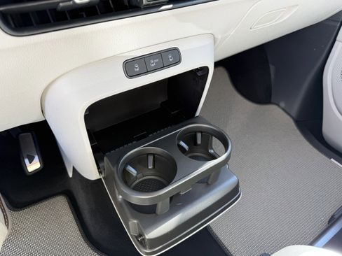 New 2025 Volkswagen ID. Buzz 1st Edition image 20