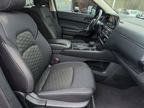 Certified 2024 Nissan Pathfinder S w/ Cargo Package image 10