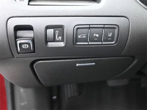 Used 2017 Chevrolet Impala Premier w/ Enhanced Convenience Package image 20