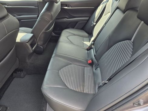 Used 2024 Toyota Camry SE w/ Cold Weather Package FWD image 27