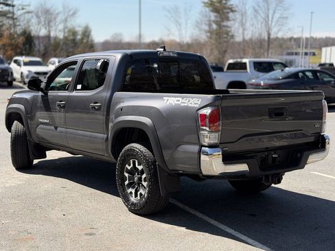 Used 2023 Toyota Tacoma TRD Off-Road image 3