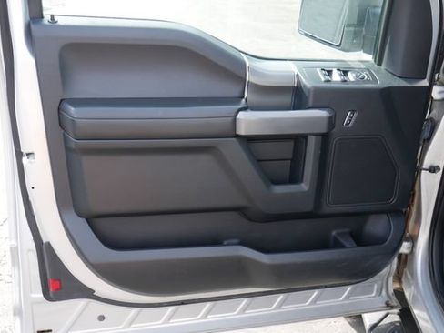Used 2015 Ford F150 XLT w/ Equipment Group 302A Luxury AWD/4WD image 14