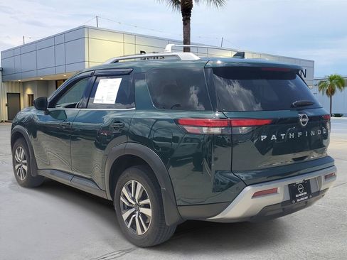 Certified 2024 Nissan Pathfinder SL FWD image 5