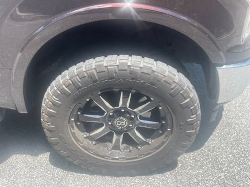Used 2019 Ford F150 Lariat AWD/4WD image 5