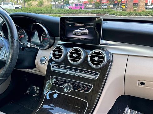 Used 2018 Mercedes-Benz C 300 4MATIC Sedan w/ Premium Package image 30