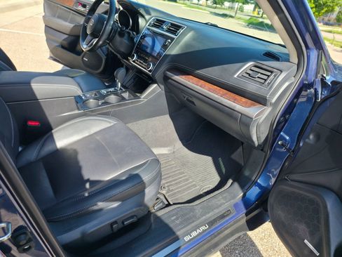 Used 2019 Subaru Outback 2.5i Limited AWD/4WD image 28