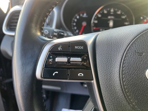 Used 2020 Kia Sorento EX image 24