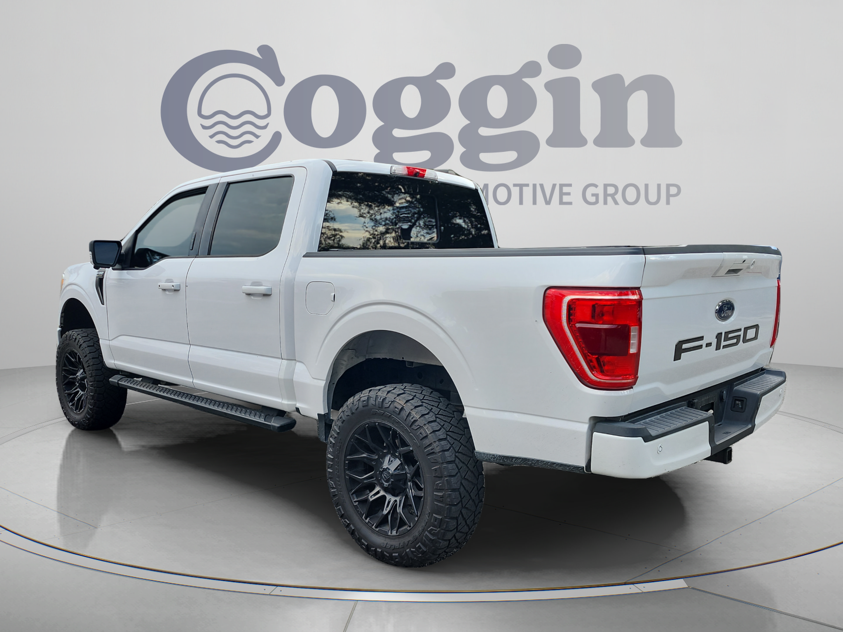 Used 2021 Ford F150 XLT w/ Equipment Group 302A High AWD/4WD image 3