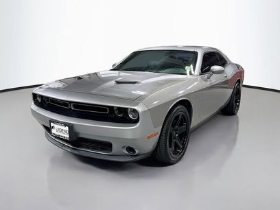 Used 2016 Dodge Challenger SXT