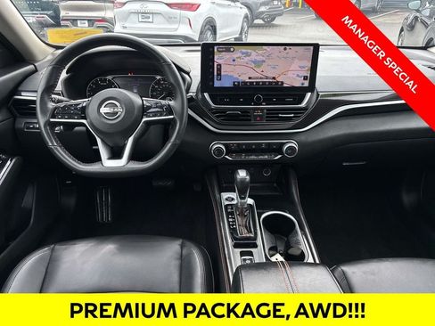 Used 2024 Nissan Altima 2.5 SR w/ SR Premium Package AWD/4WD image 10