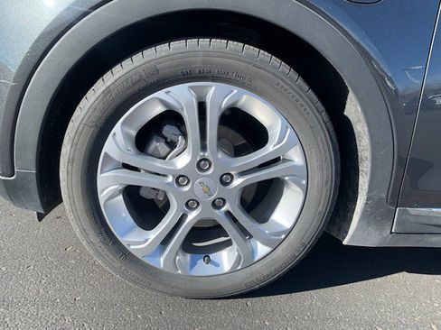 Used 2021 Chevrolet Bolt LT image 19