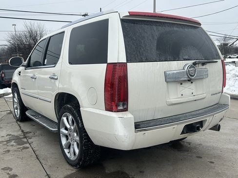 Used 2008 Cadillac Escalade AWD image 6