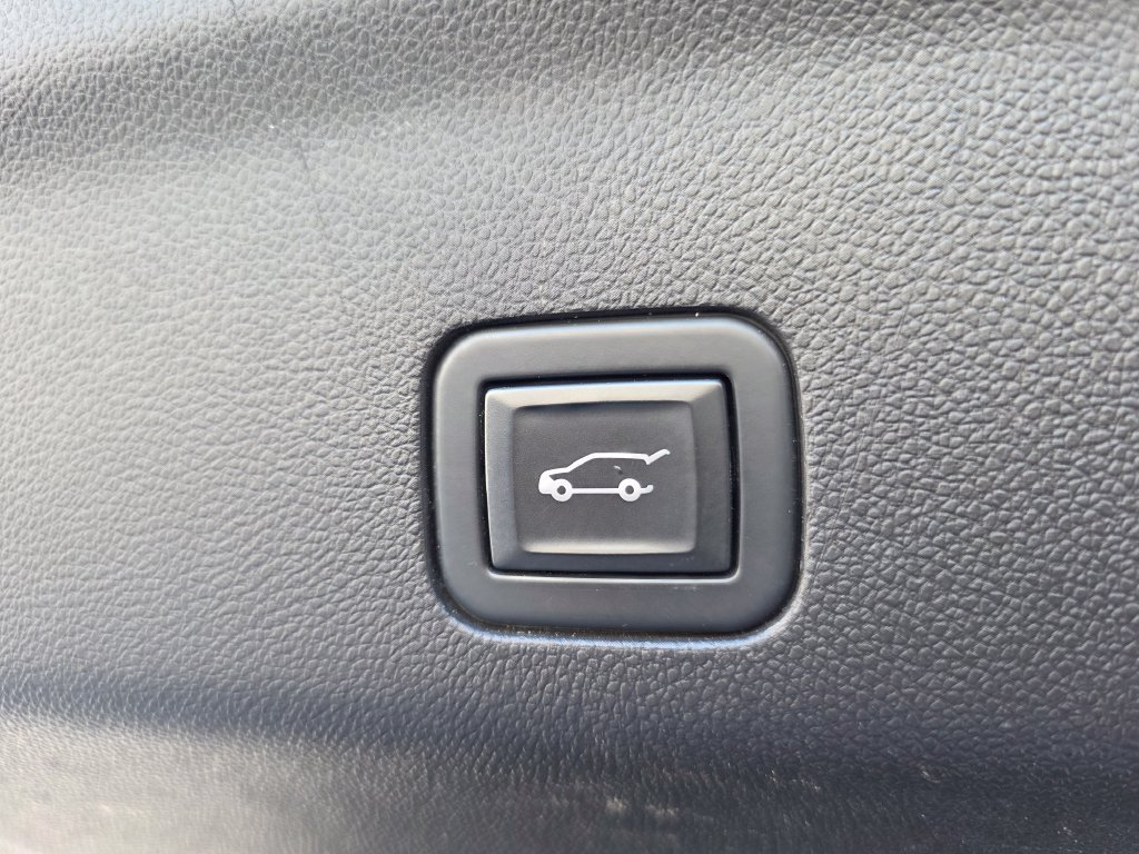 Certified 2021 Chevrolet Tahoe LT RWD image 33