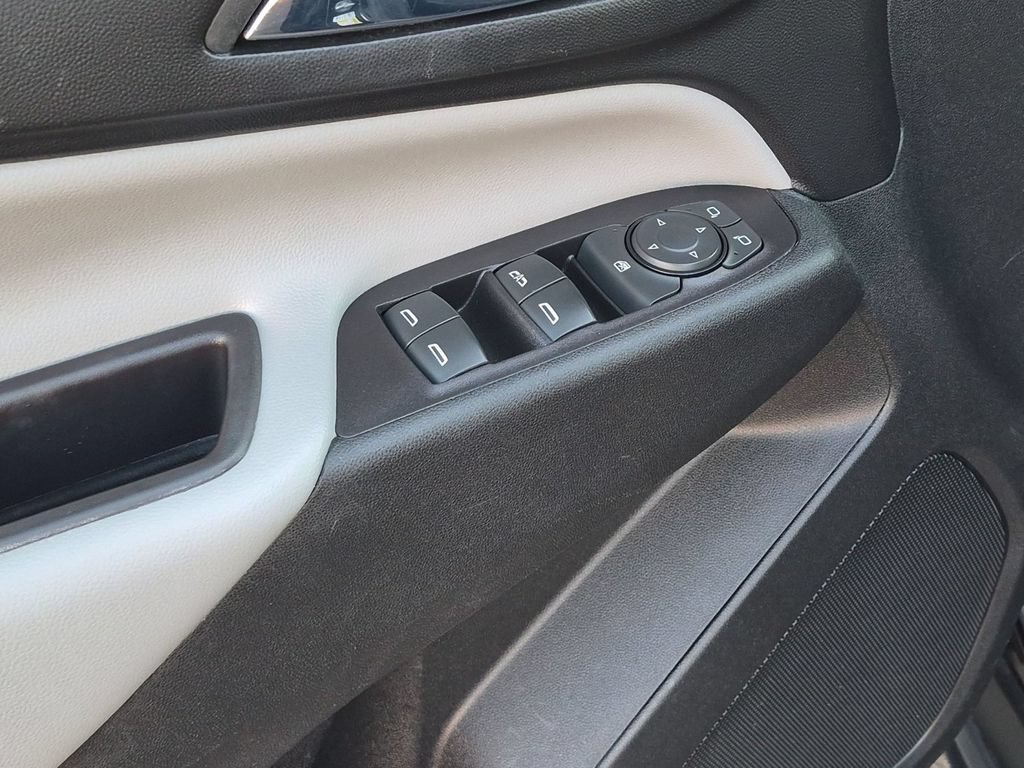 Used 2020 Chevrolet Equinox LS w/ LS Convenience Package FWD image 9