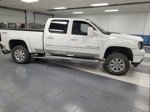 Used 2012 GMC Sierra 3500 Denali image 8