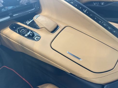 Used 2022 Chevrolet Corvette Stingray Premium Conv w/ Z51 Performance Package RWD image 25
